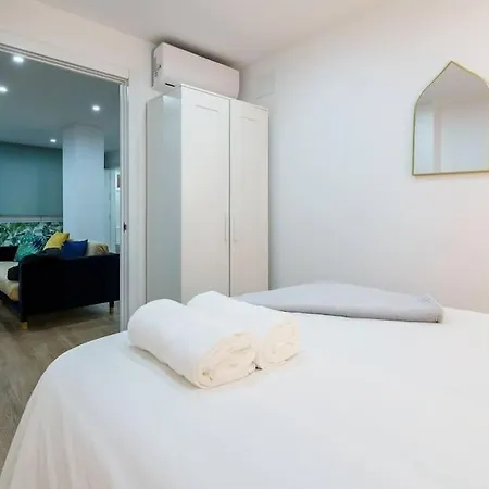 Bonito A Pocos Minutos Del Centro Clav- Apartment Malaga
